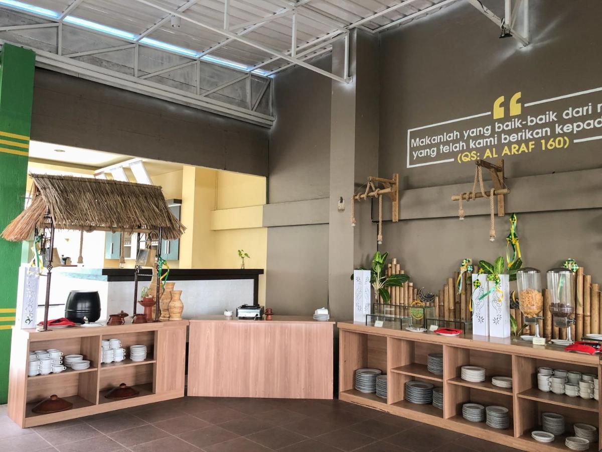 迈达尼伊斯兰大酒店 马塔兰 外观 照片